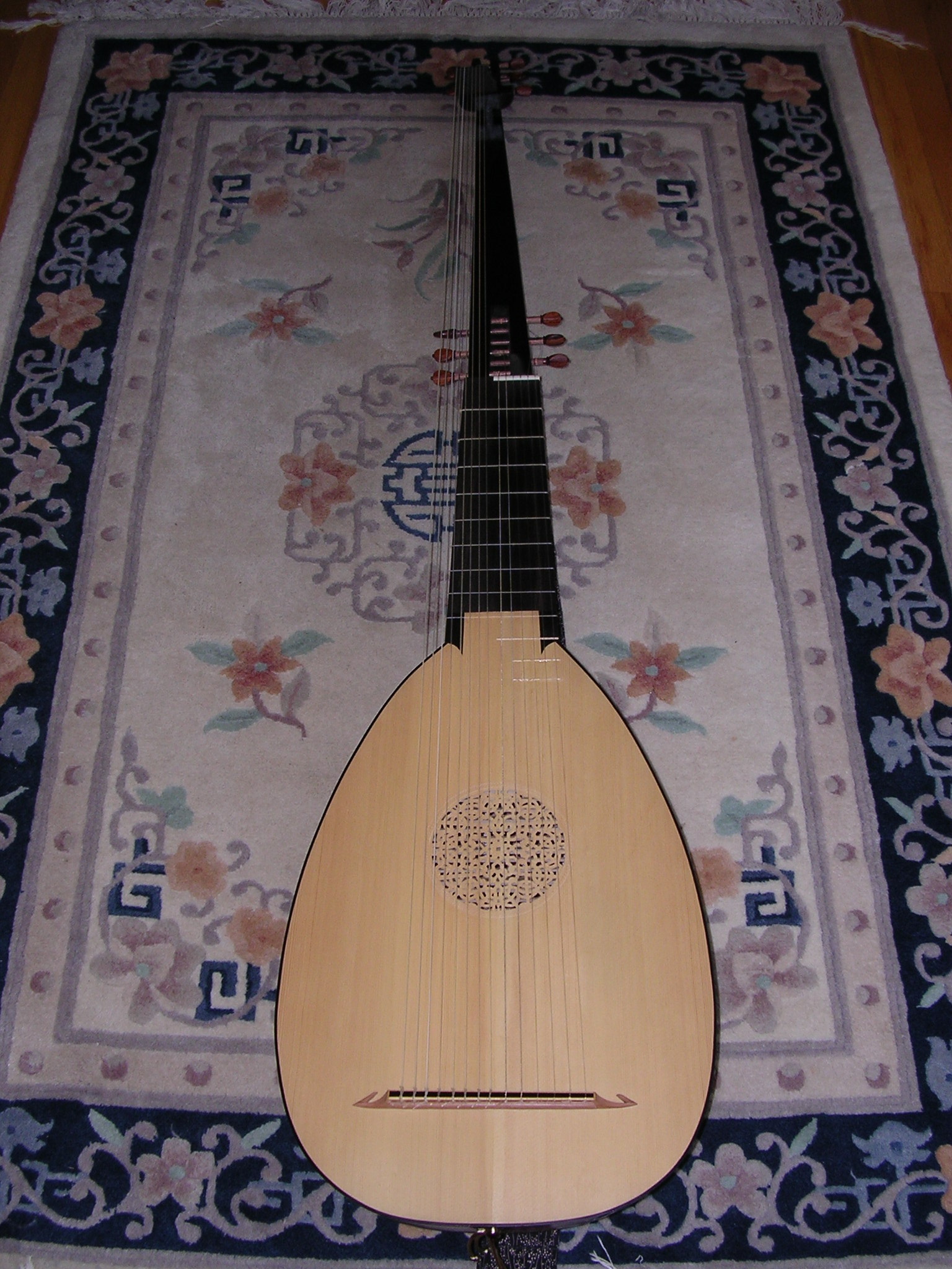Theorbo top